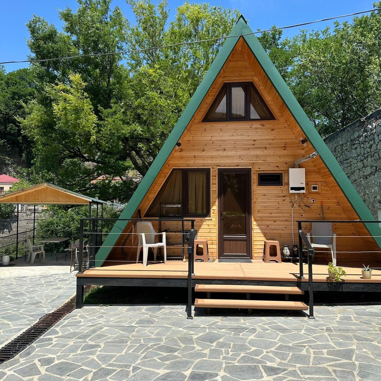 Rioni Chalet